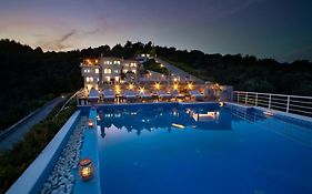 Goldenhill Studios&Apartments